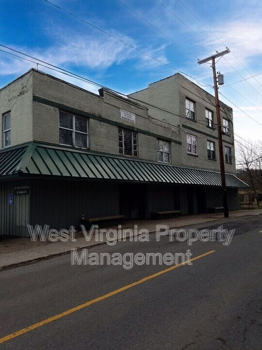 422 City Ave in Beckley, WV - Building Photo