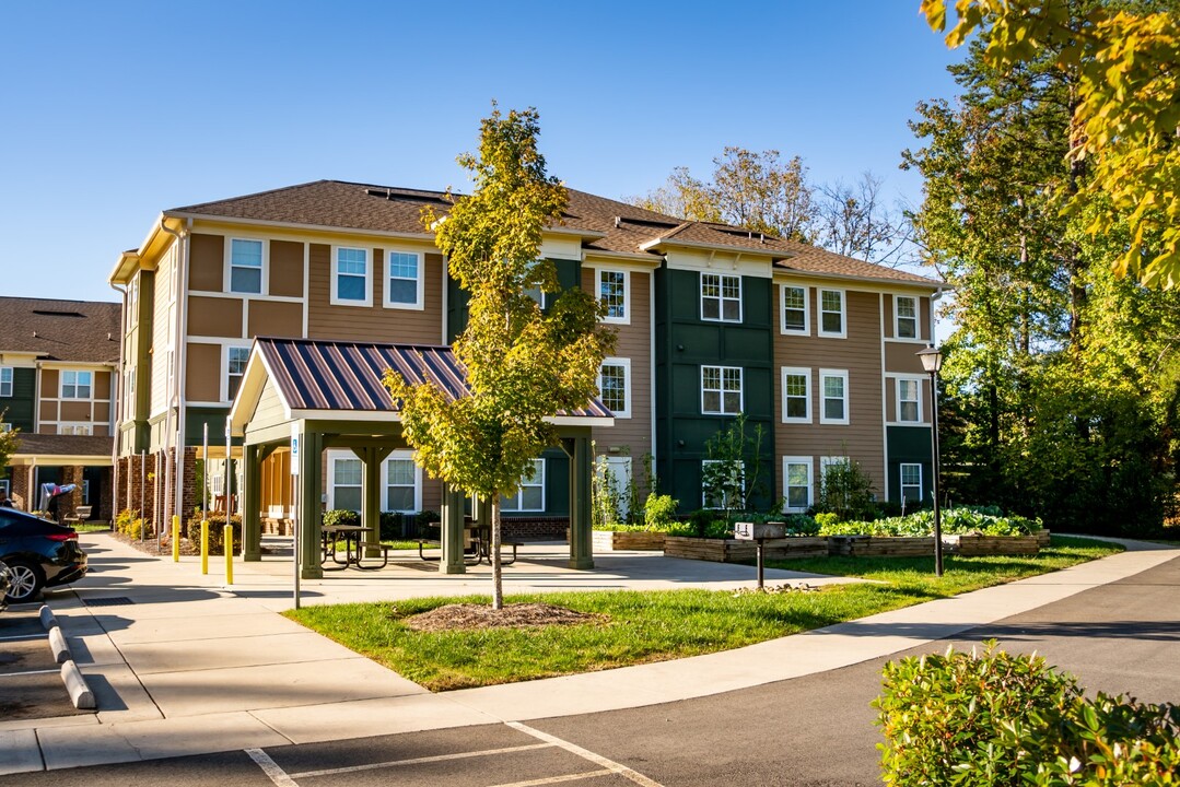 The Dannelly at the Catawba Senior Apartments in Charlotte, NC - Building Photo