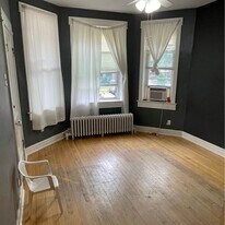 2112 S 58th Ave, Unit 1