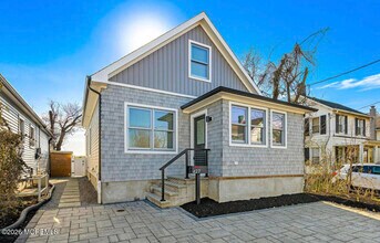 427 Hoyt St in Long Branch, NJ - Building Photo - Building Photo