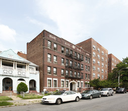 2143 82nd St in Brooklyn, NY - Foto de edificio - Building Photo