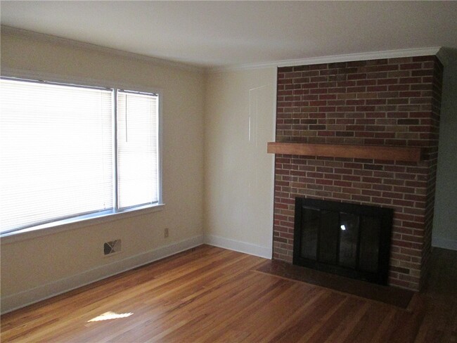 305 Augusta Rd in Clemson, SC - Building Photo - Building Photo
