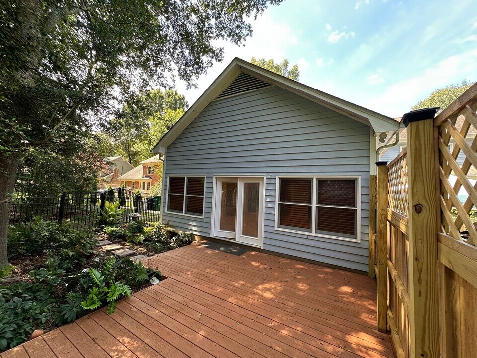9801 Providence Forest Ln in Charlotte, NC - Building Photo