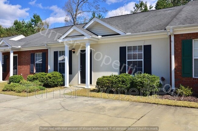 131 Waverly Point Dr photo'