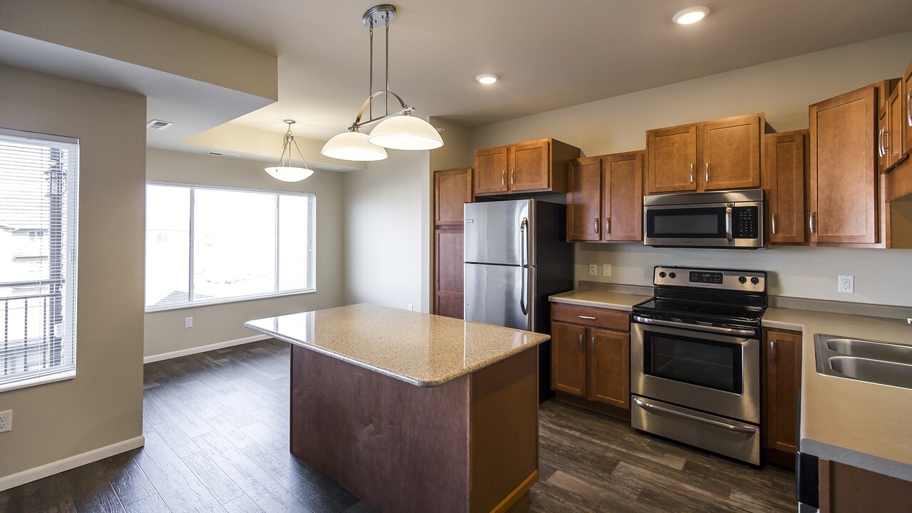 River Ridge Apartment Homes in Bismarck, ND - Building Photo