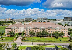 4221 W Spruce St in Tampa, FL - Building Photo