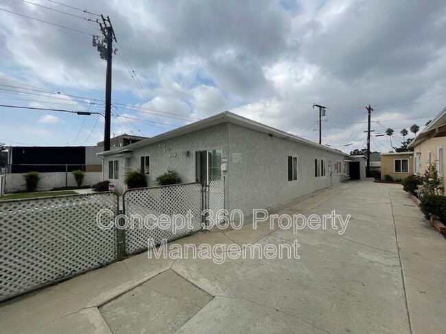 2515 E Madison St in Long Beach, CA - Building Photo - Building Photo