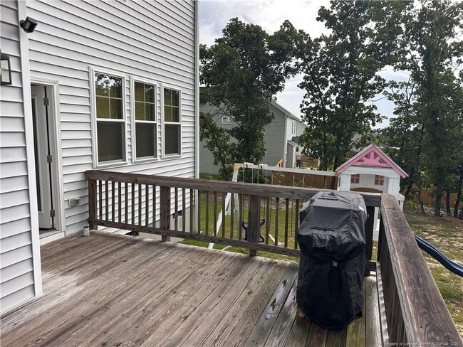 308 Countryside Dr in Lillington, NC - Foto de edificio - Building Photo