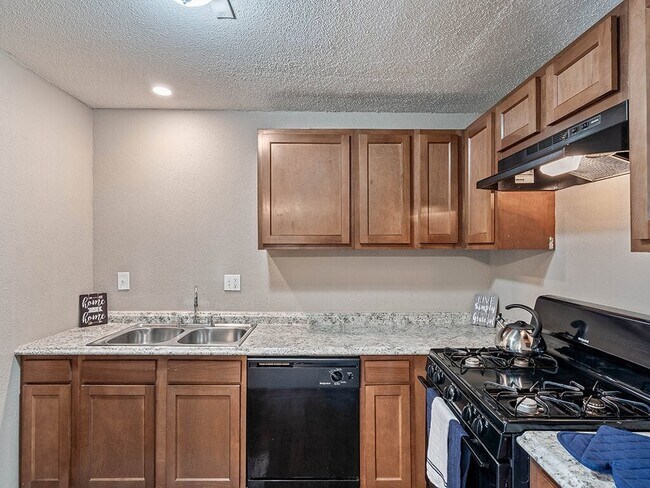 Grant 79 in Overland Park, KS - Foto de edificio - Building Photo