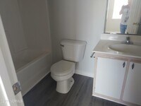 204 Woodlake Ct photo'