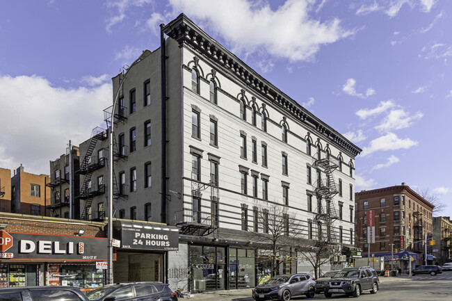 553 E 137th St in Bronx, NY - Building Photo - Building Photo