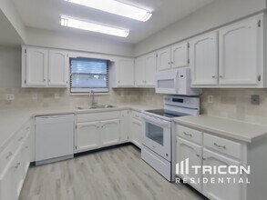1619 Village Way in Orange Park, FL - Building Photo - Building Photo