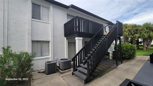 4111 S Semoran Blvd in Orlando, FL - Building Photo - Building Photo