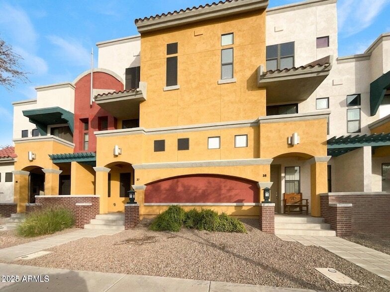 123 N Washington St in Chandler, AZ - Building Photo