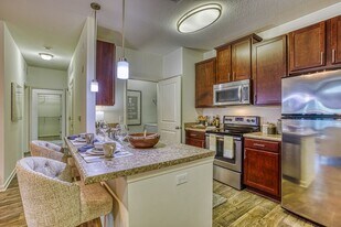 The Links at Pebble Creek Apartments in Tampa, FL - Building Photo