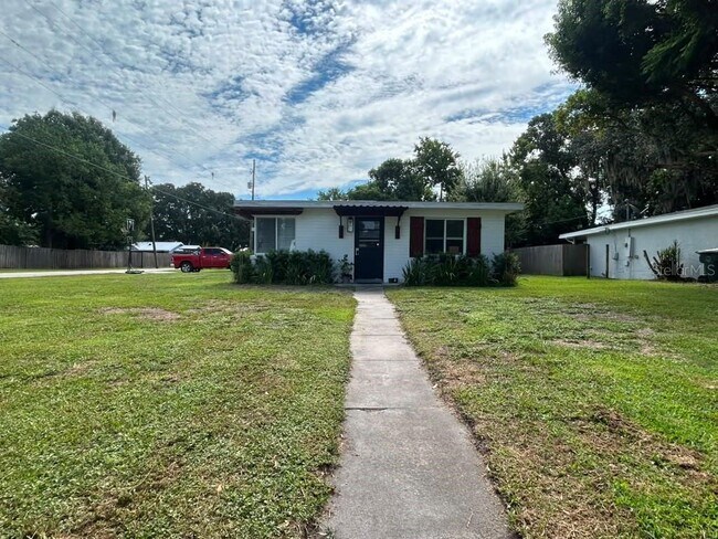 property at 301 Pennsylvania Ave