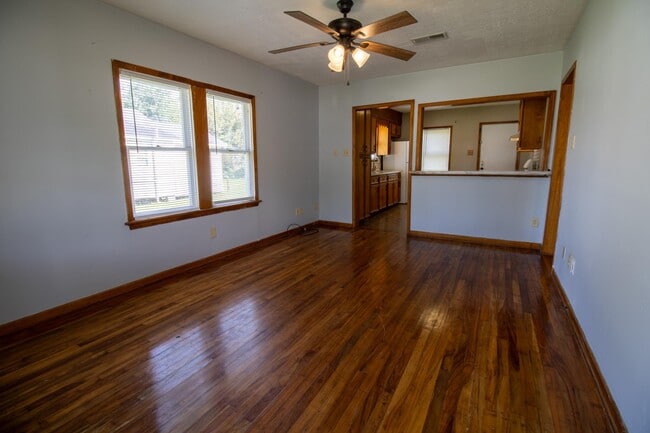 910 Fall St in Lake Charles, LA - Building Photo - Building Photo
