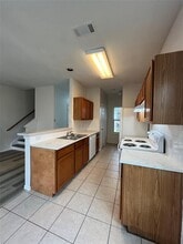 3016 Aftonshire Way in Austin, TX - Foto de edificio - Building Photo