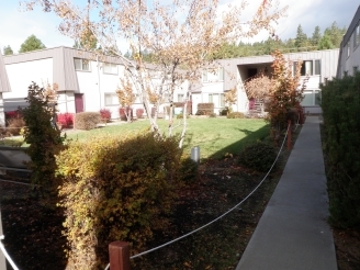 Aspen Court Apartments in Bend, OR - Building Photo