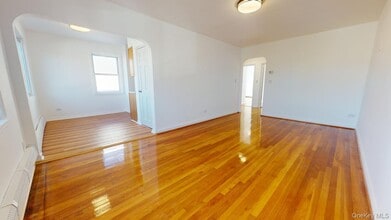 105-28 63rd Rd in Queens, NY - Building Photo - Building Photo