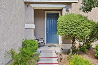 10742 Leatherstocking Ave in Las Vegas, NV - Building Photo - Building Photo