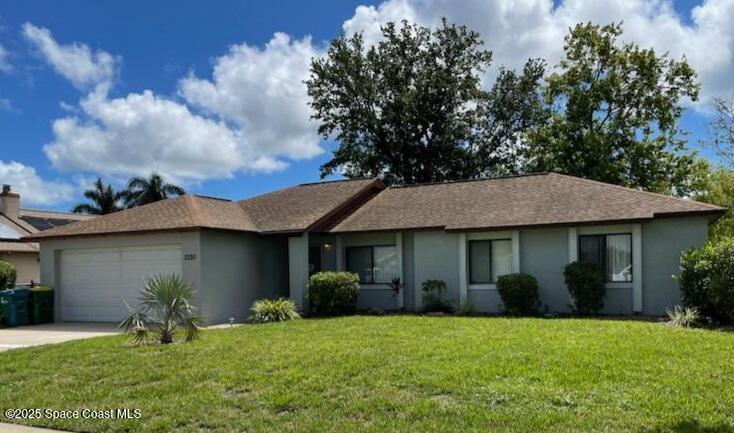 2330 Raintree Lake Cir in Merritt Island, FL - Foto de edificio