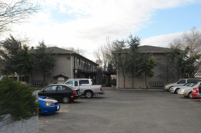 570 Grand Canyon Blvd in Reno, NV - Building Photo - Building Photo