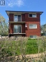 150 Chandler Dr in Kitchener, ON - Building Photo
