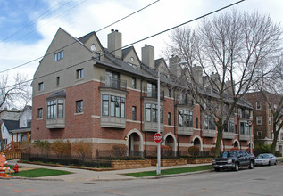 1000-1014 E Lyon St in Milwaukee, WI - Building Photo - Building Photo