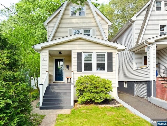 property at 29 Dean St