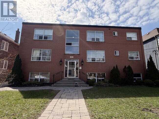 699 Balliol St in Toronto, ON - Building Photo - Building Photo