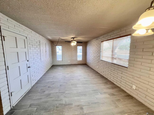 2130 S 11th Ave in Yuma, AZ - Building Photo - Building Photo