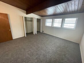 912 Maybelle St NE in Grand Rapids, MI - Building Photo - Building Photo