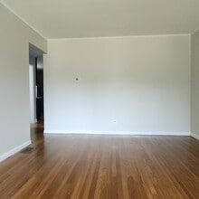 9810 Warren Ave in Oak Lawn, IL - Foto de edificio - Building Photo