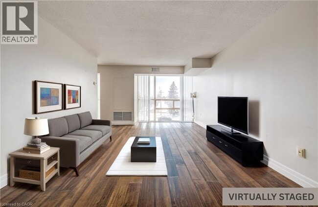 55 Blue Springs Dr in Waterloo, ON - Building Photo - Building Photo