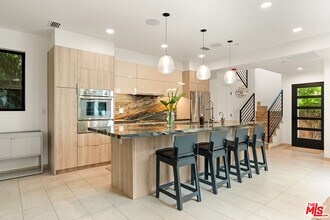 4118 Higuera St in Culver City, CA - Building Photo - Building Photo