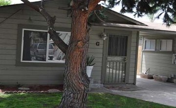 The Bungalows in Costa Mesa in Costa Mesa, CA - Building Photo - Building Photo