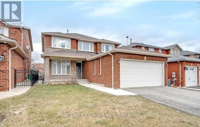property at 3177 Colonial Dr