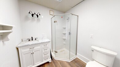 4124 s washington st, Unit 4126 - Upper in Marion, IN - Foto de edificio - Building Photo