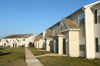 Four Seasons in Adrian, MI - Foto de edificio - Building Photo