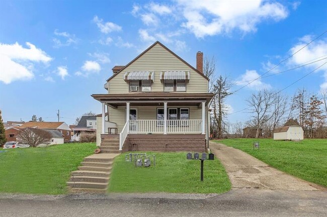 31 Cedar Ave in Aliquippa, PA - Building Photo - Building Photo