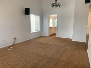 8968 Menkar Rd in San Diego, CA - Building Photo - Building Photo