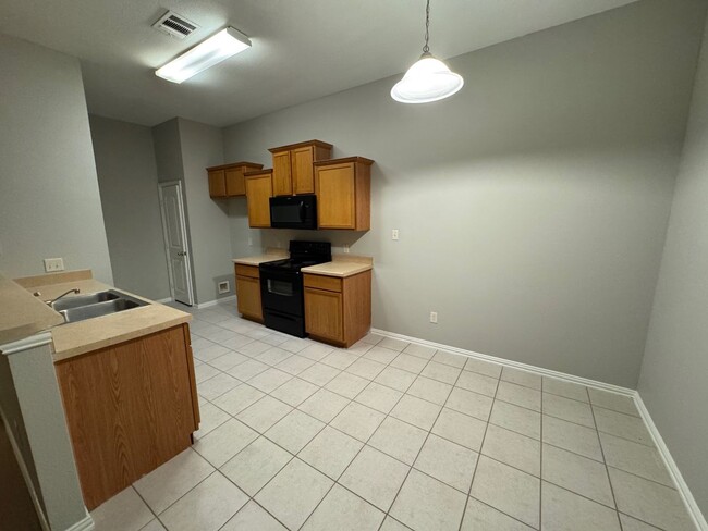 100-102 Prosperity Trail in McGregor, TX - Building Photo - Building Photo