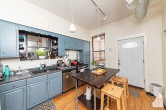 3336 N Sheffield Ave in Chicago, IL - Building Photo - Building Photo