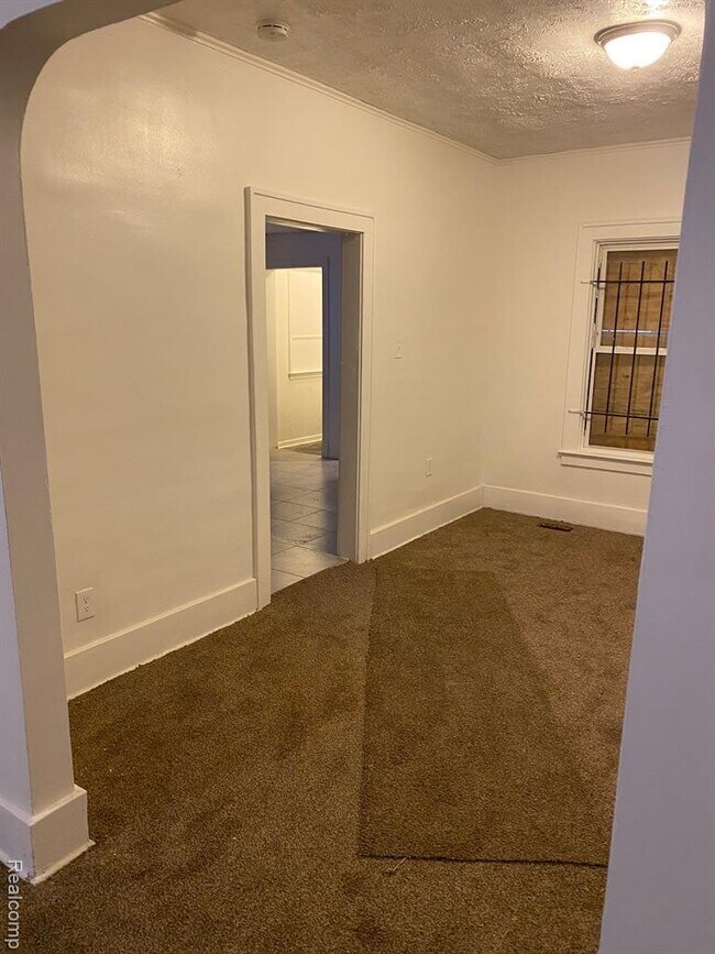 12303 Cloverlawn Ave in Detroit, MI - Building Photo - Building Photo