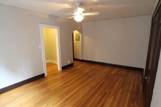 115 College Ave, Unit 2 in Somerville, MA - Foto de edificio - Building Photo