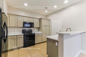 451 S Hawes Rd in Mesa, AZ - Building Photo - Building Photo