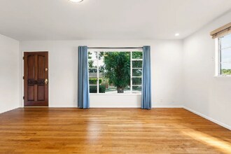 5651 N Bryn Mawr St in Ventura, CA - Building Photo - Building Photo