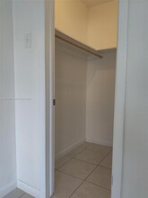 5930 NE 18th Ave in Fort Lauderdale, FL - Building Photo - Building Photo