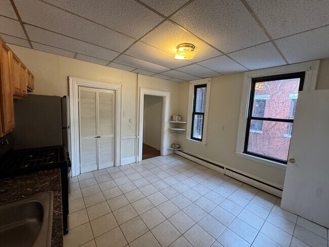 2 Harvard St in Cambridge, MA - Building Photo - Building Photo